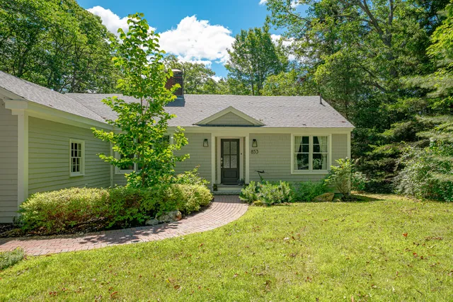 $950,000 | 853 Mere Point Road, Brunswick, ME 04011