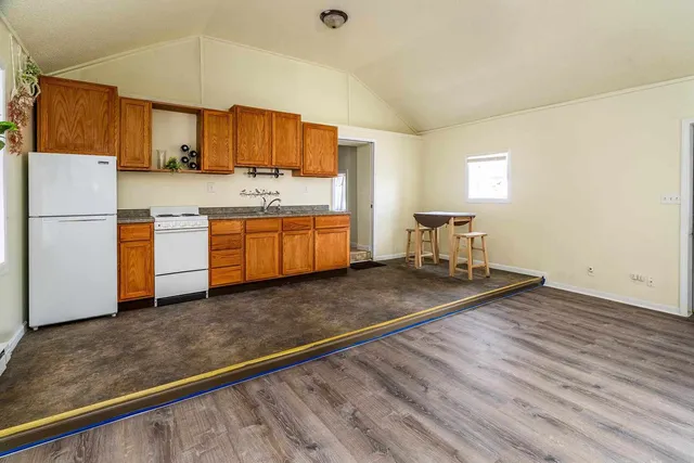 $173,400 | 407 Church Street, Christopher, IL 62822