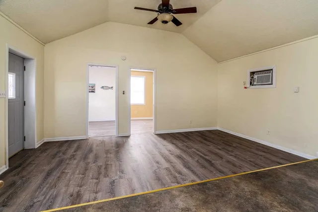 $173,400 | 407 Church Street, Christopher, IL 62822