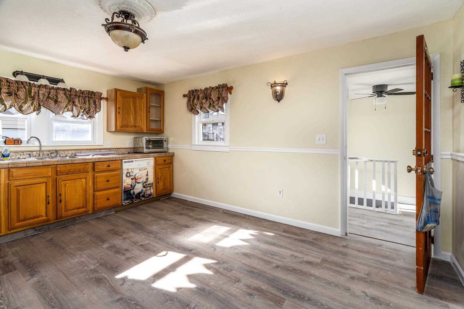 407 Church Street Christopher, IL 62822 - Photo 6 of 40