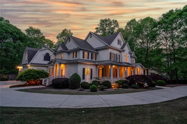 $1,500,000 | 925 Cheatham Hill Road, Marietta, GA 30064