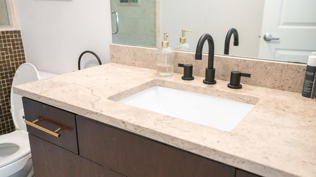 a close view of sink and tap