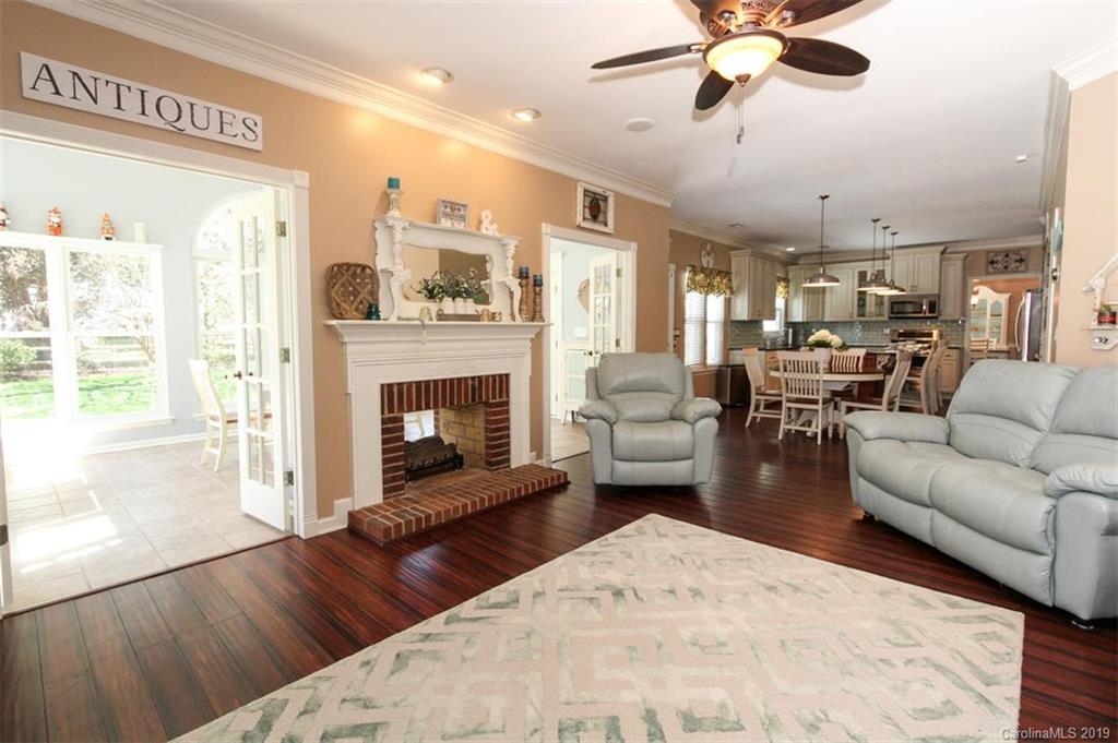 515 Whitehead Court Fort Mill, SC 29708 - Photo 11 of 34