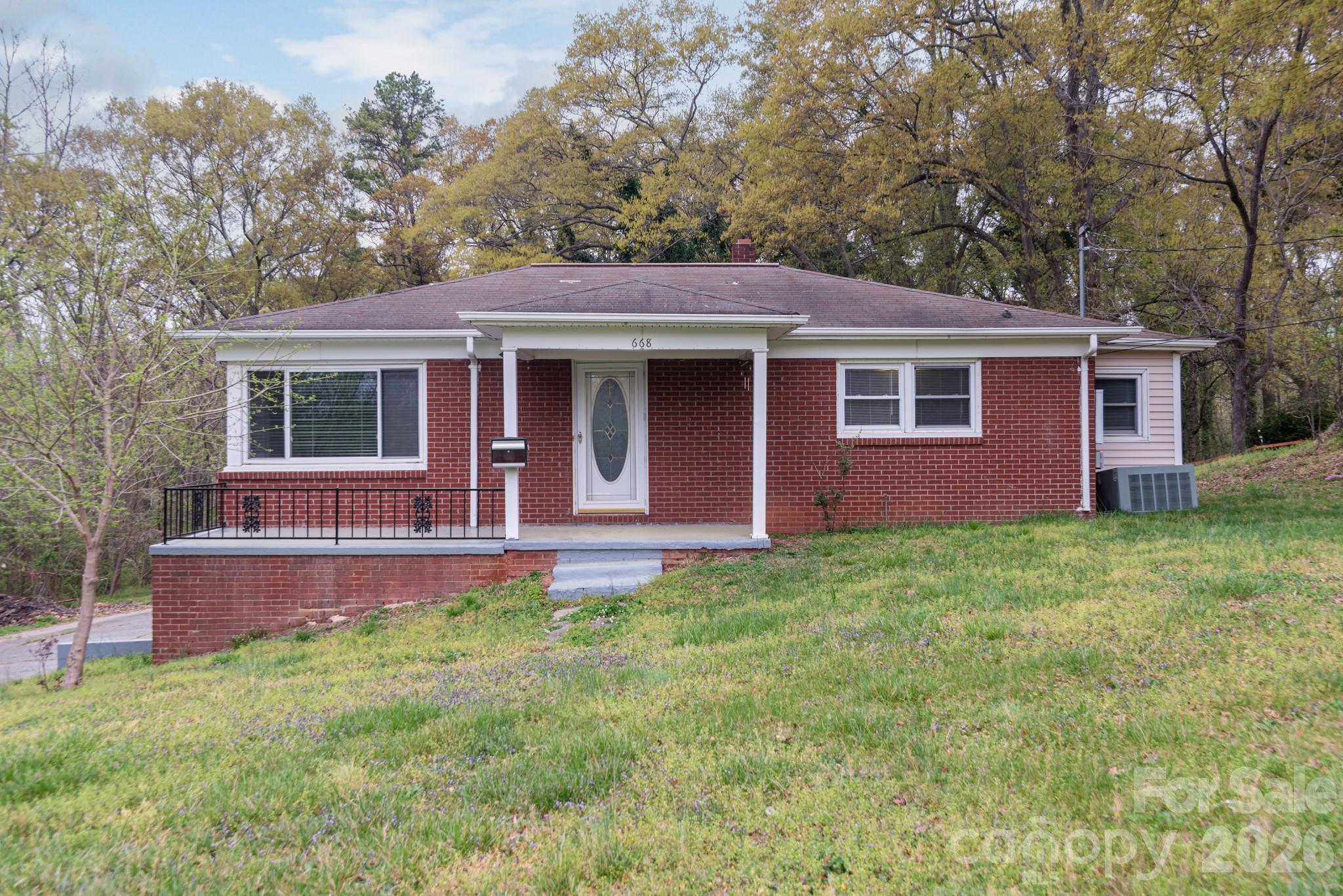 668 Riverside Drive Lincolnton, NC 28092 - Photo 1 of 27