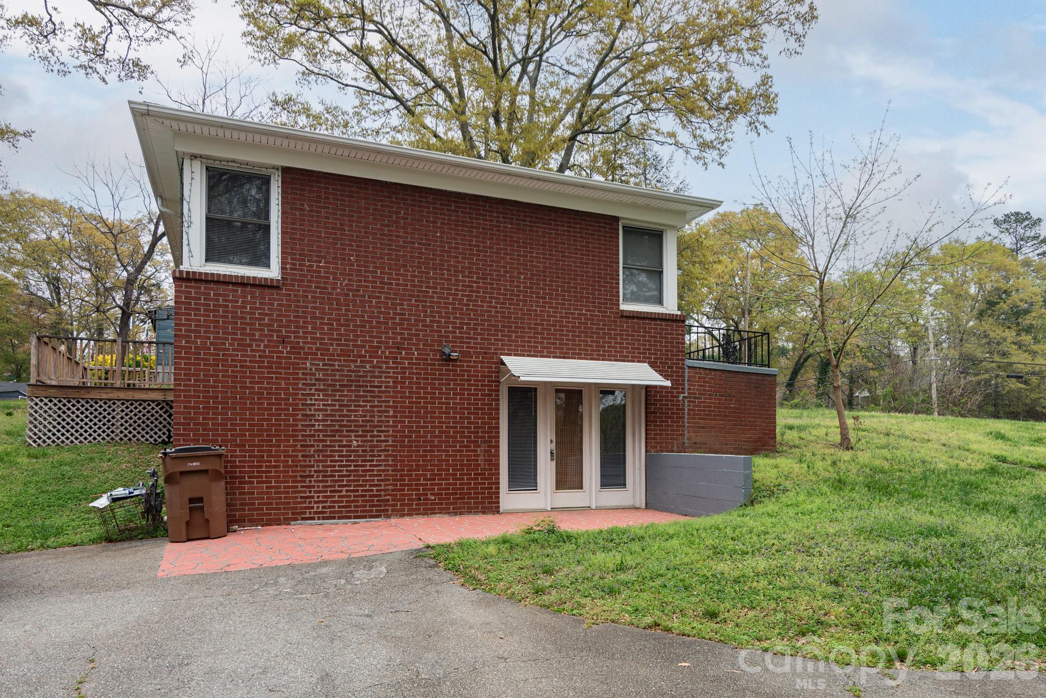 668 Riverside Drive Lincolnton, NC 28092 - Photo 4 of 27