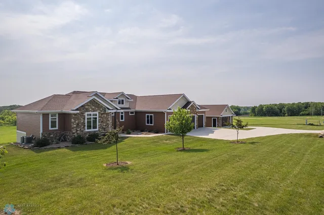 $735,000 | 17131 Kelcy Lane, Detroit Lakes, MN 56501