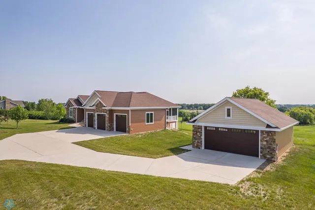 $735,000 | 17131 Kelcy Lane, Detroit Lakes, MN 56501