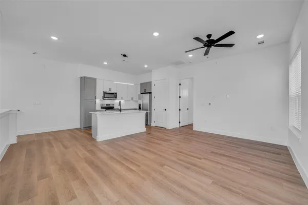 $1,592 | 1601-212 Mustang Drive, Marble Falls, TX 78654