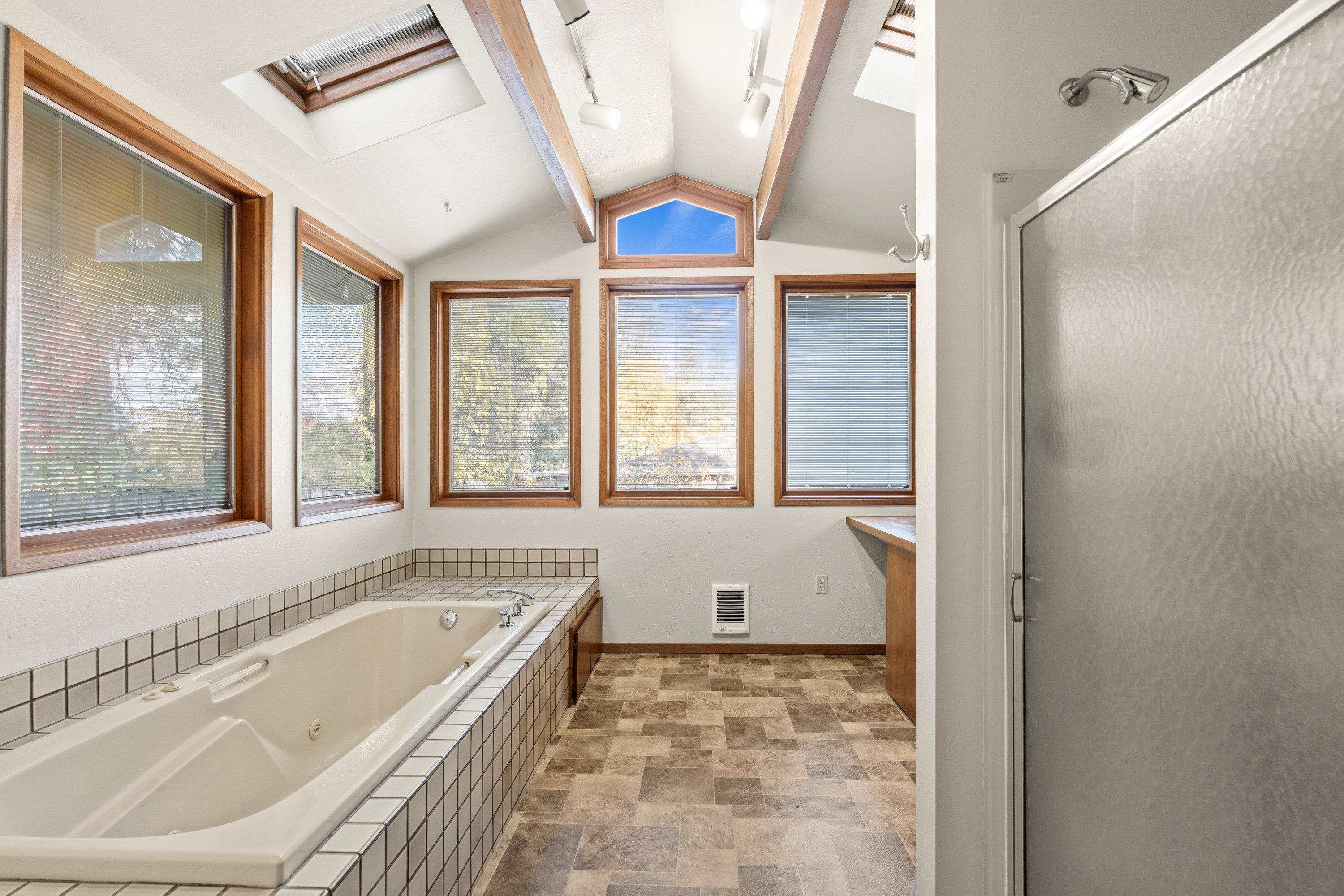 812 West Westover Road Spokane, WA 99218 - Photo 30 of 42