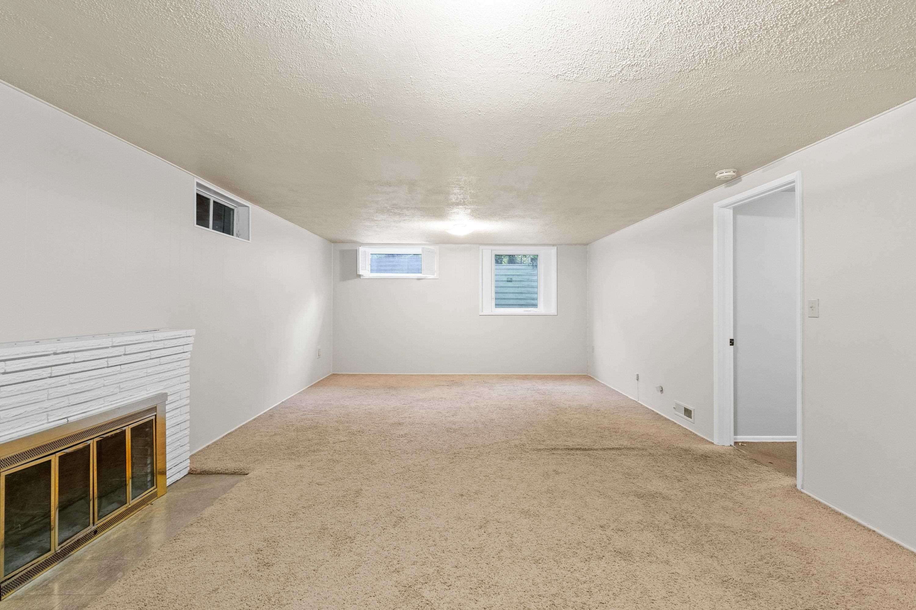 812 West Westover Road Spokane, WA 99218 - Photo 34 of 42