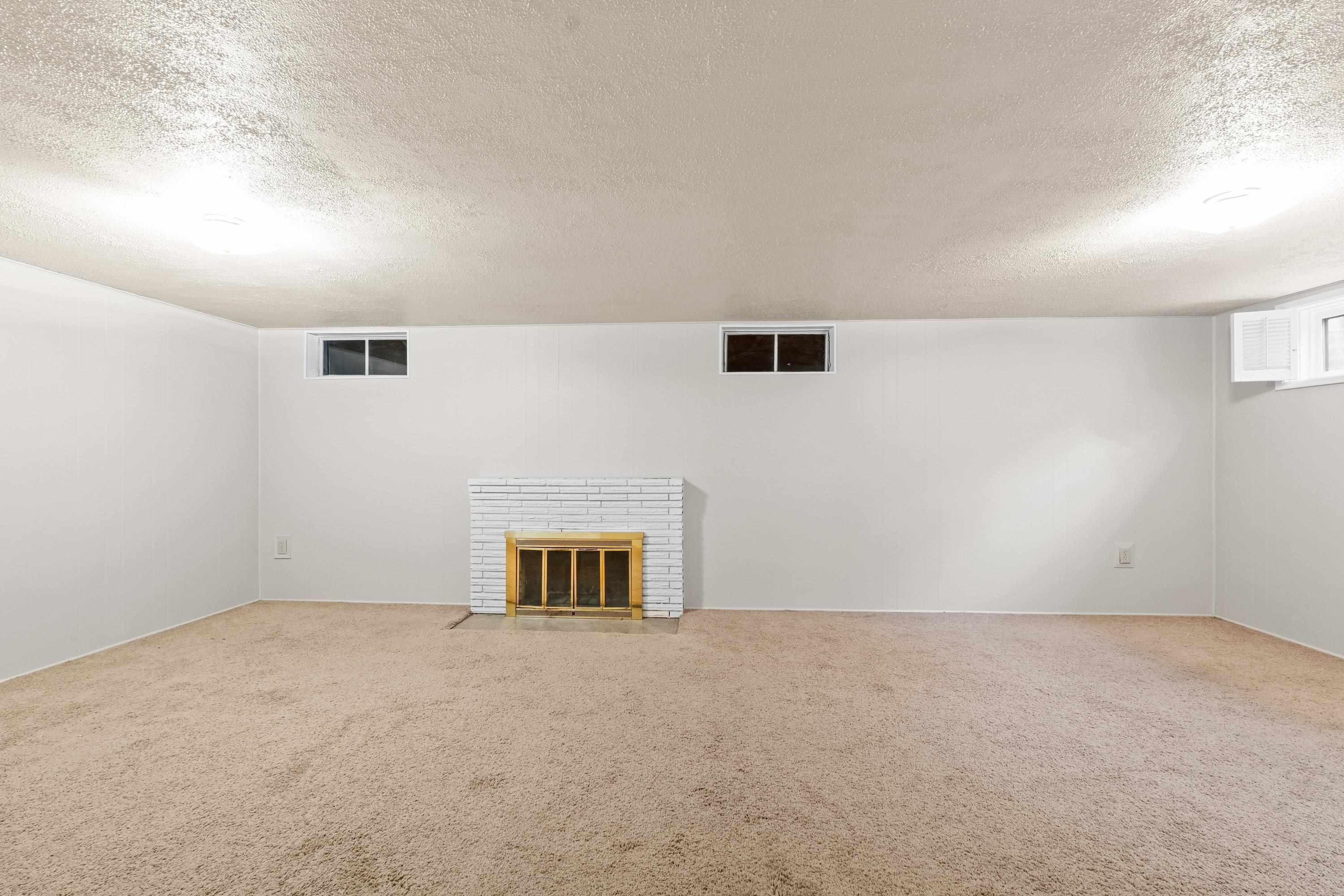 812 West Westover Road Spokane, WA 99218 - Photo 35 of 42