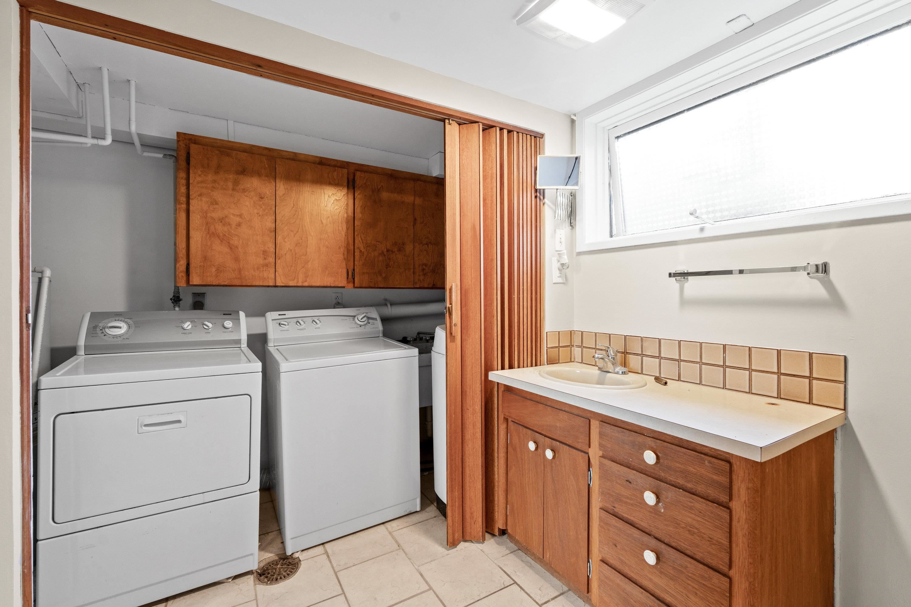 812 West Westover Road Spokane, WA 99218 - Photo 37 of 42