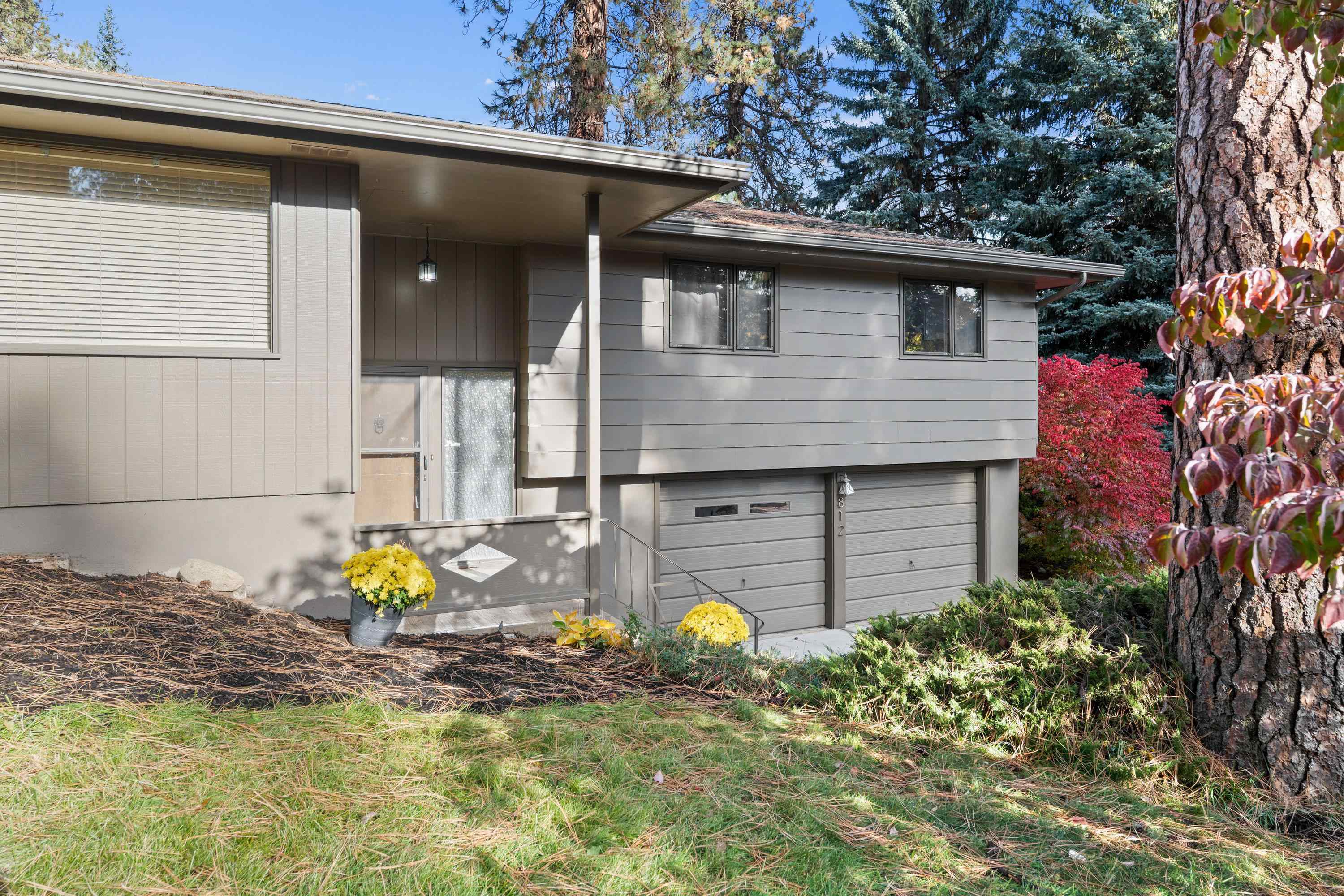 812 West Westover Road Spokane, WA 99218 - Photo 4 of 42