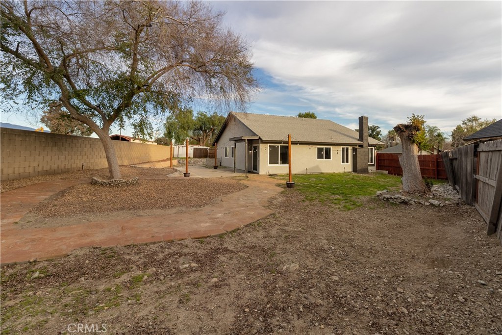 121 Genoa Way Upland, CA 91786 - Photo 22 of 23