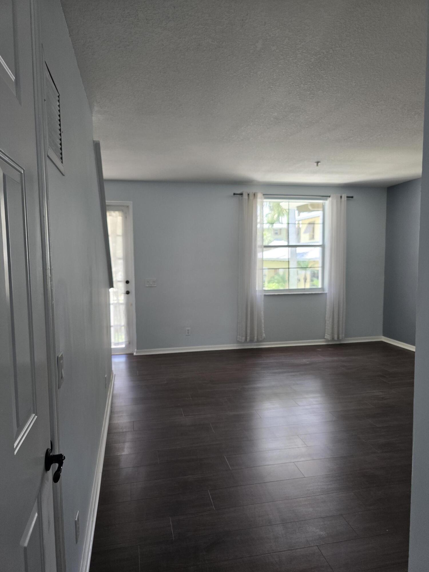 4261 East Main Street Jupiter, FL 33458 - Photo 23 of 29 20260608_130509