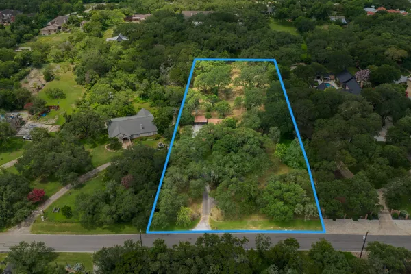 $950,000 | 304 Hill Country Lane, San Antonio, TX 78232