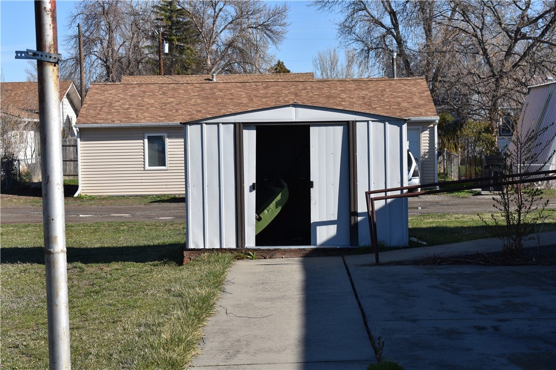 4635 Simpson Street Billings, MT 59101 - Photo 13 of 32 Gallery Image 13