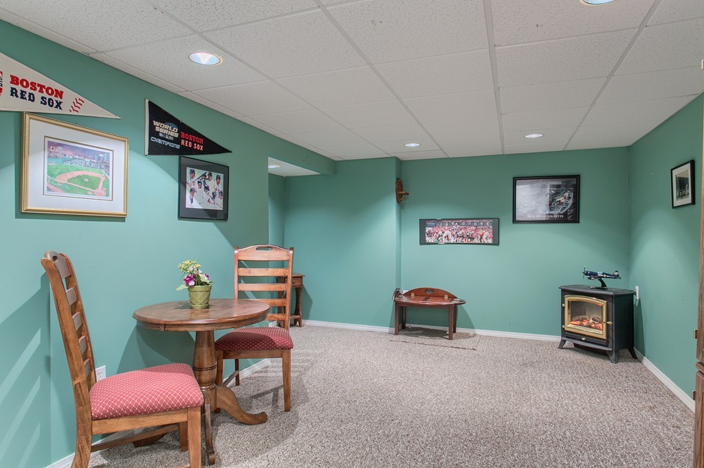 18 Spruce Road Westford, MA 01886 - Photo 27 of 30 Gallery Image 27