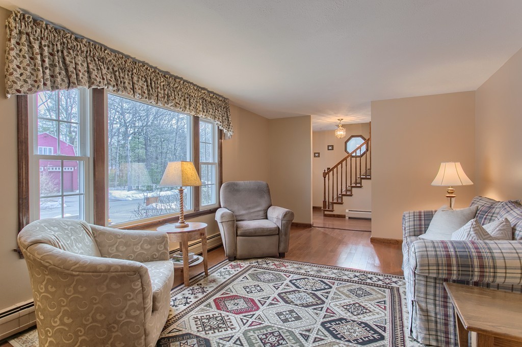 18 Spruce Road Westford, MA 01886 - Photo 5 of 30 Gallery Image 5