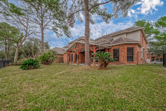 $469,990 | 10327 Sablebrook Lane, Houston, TX 77095