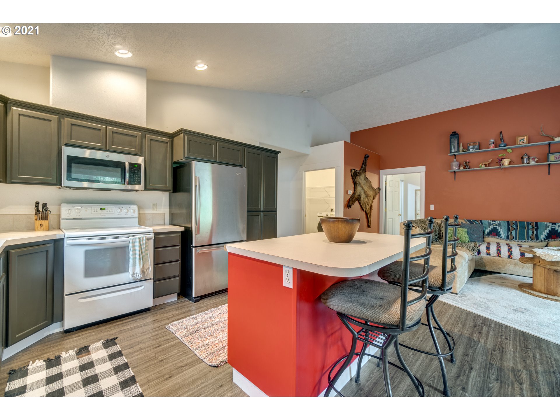 39396 Amherst Street Sandy, OR 97055 - Photo 8 of 29 Gallery Image 8