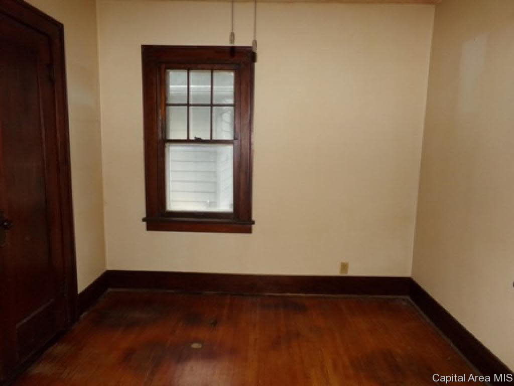 240 South 20th Street Decatur, IL 62521 - Photo 8 of 13