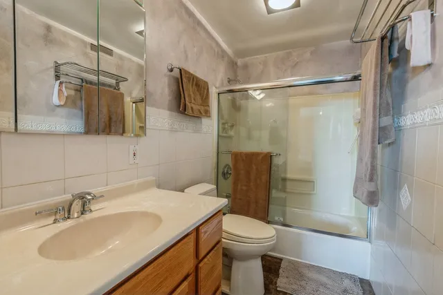 $4,200 | 400 East Randolph Street, Unit 2019, Chicago, IL 60601