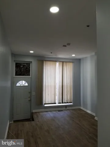 $1,800 | 1624 West Lexington Street, Baltimore, MD 21223