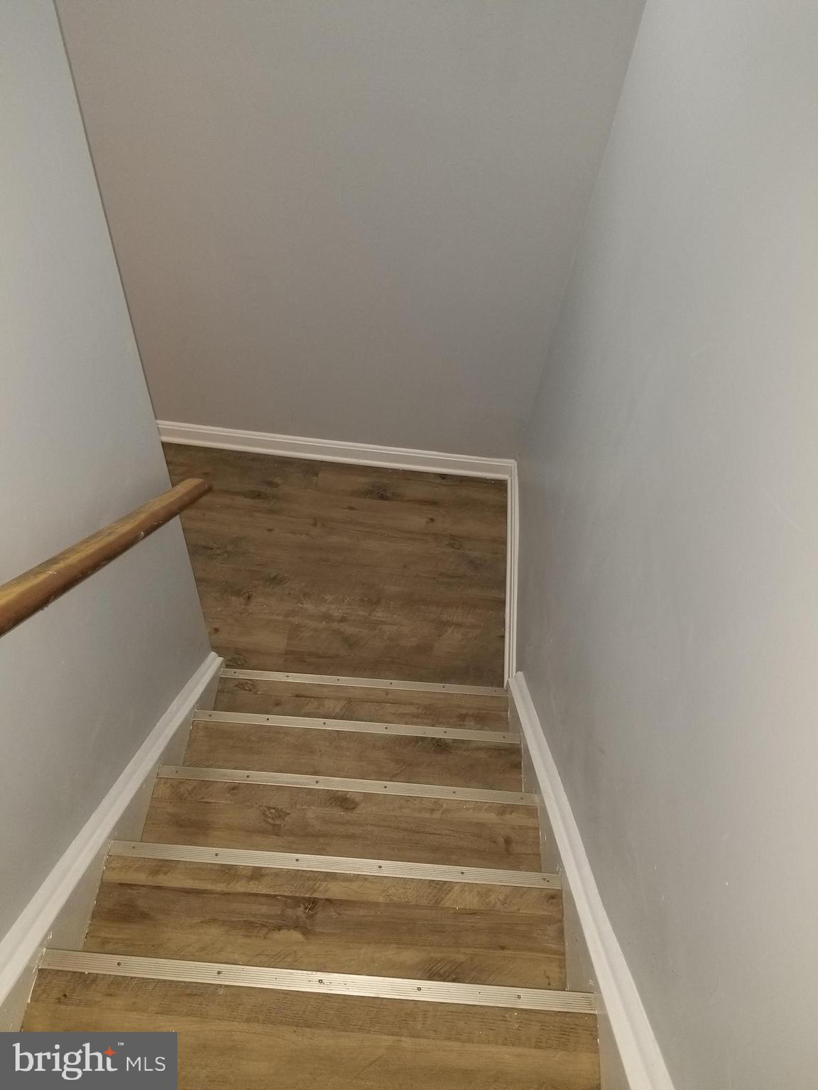 1624 West Lexington Street Baltimore, MD 21223 - Photo 61 of 63 a view of entryway