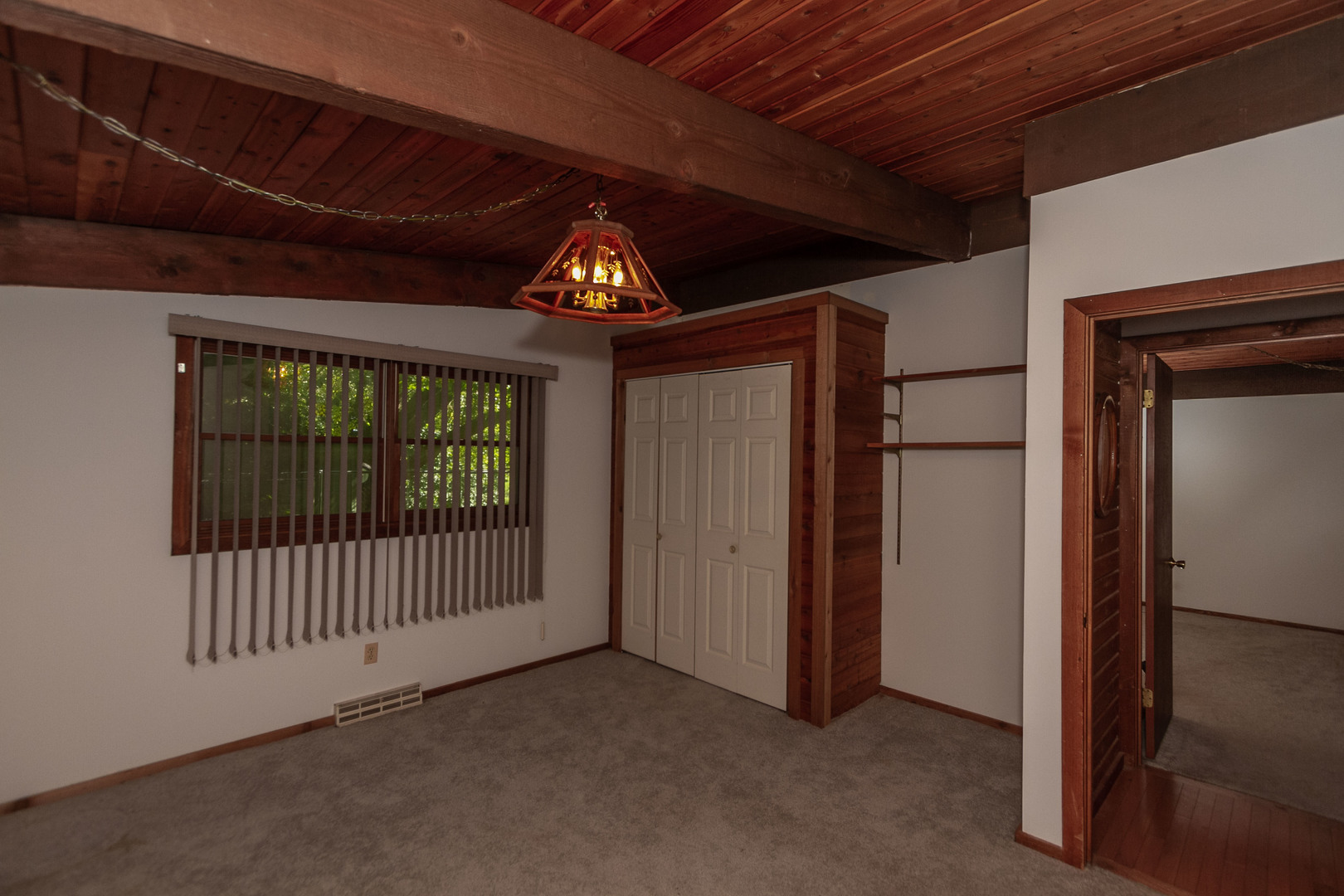 10409 Button Road Hebron, IL 60034 - Photo 16 of 33