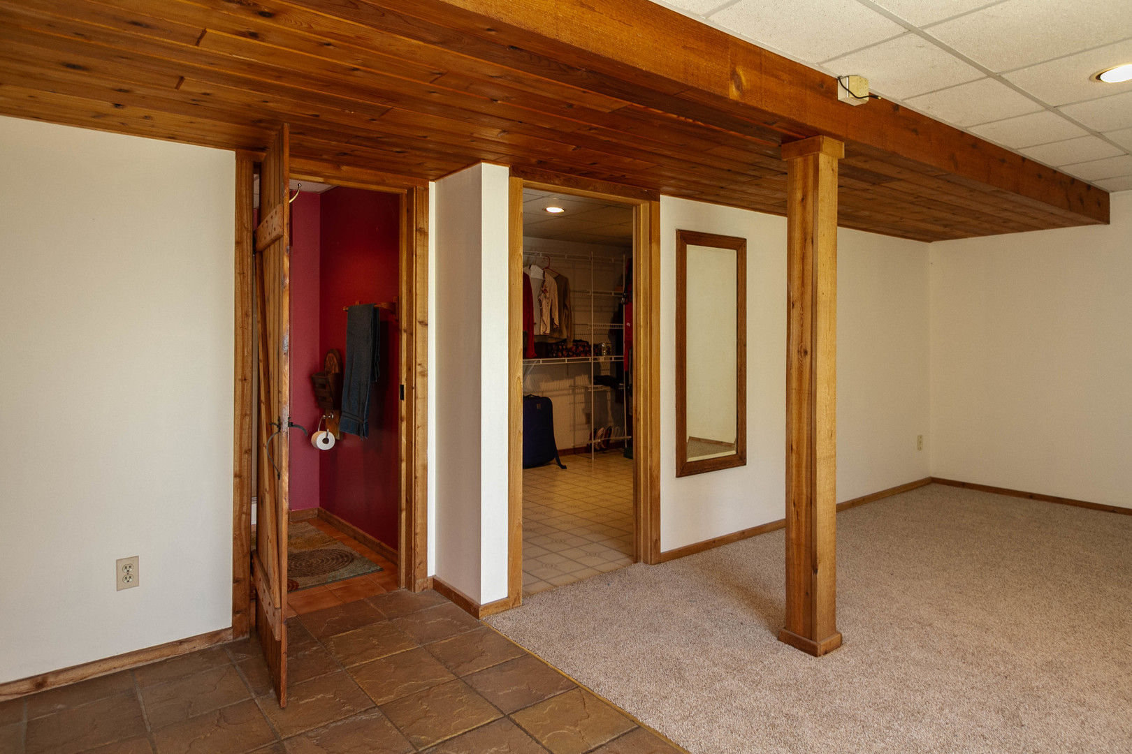 10409 Button Road Hebron, IL 60034 - Photo 20 of 33