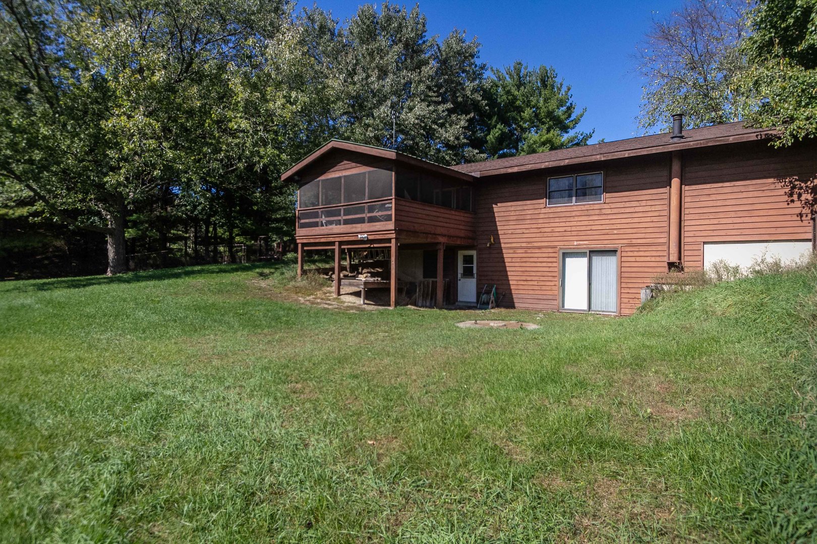 10409 Button Road Hebron, IL 60034 - Photo 29 of 33