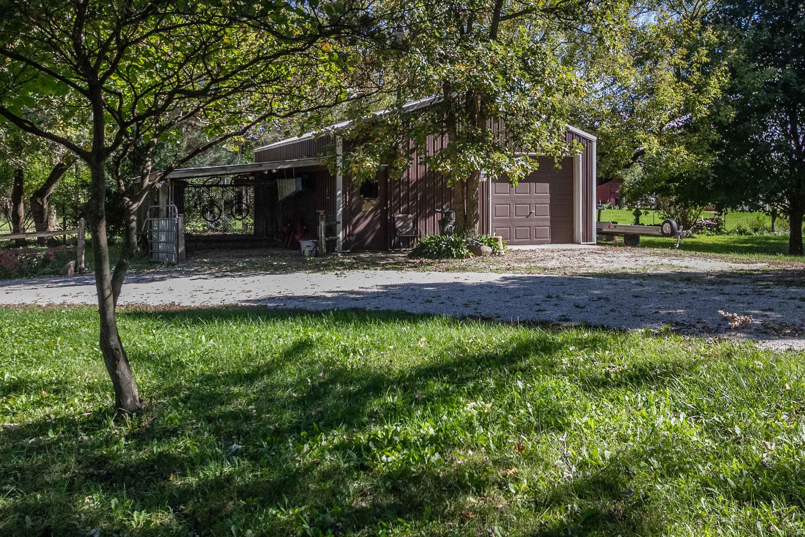 10409 Button Road Hebron, IL 60034 - Photo 5 of 33