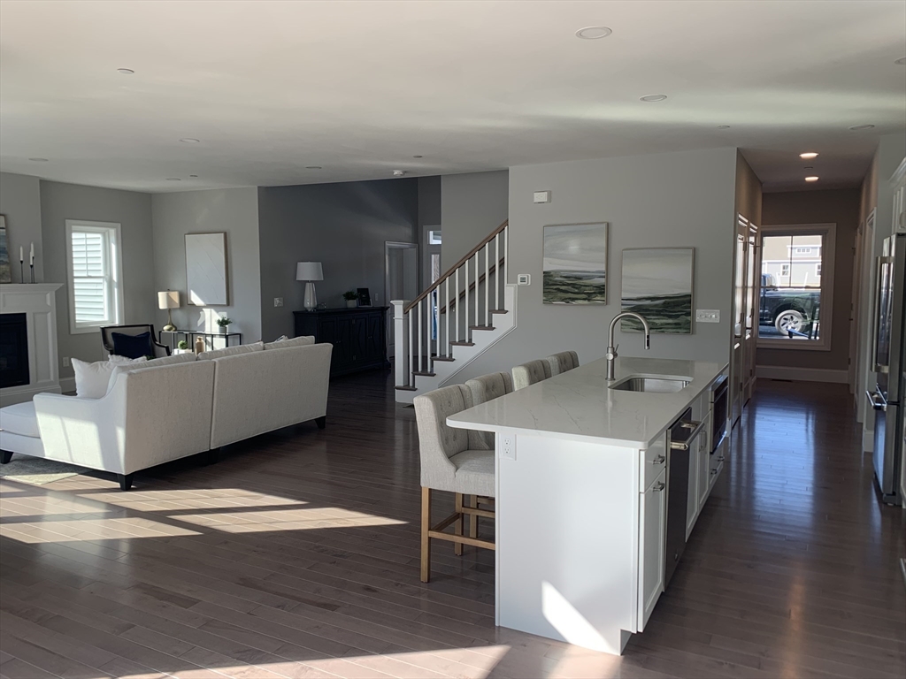 3 Acadia Drive Hudson, NH 03051 - Photo 6 of 24