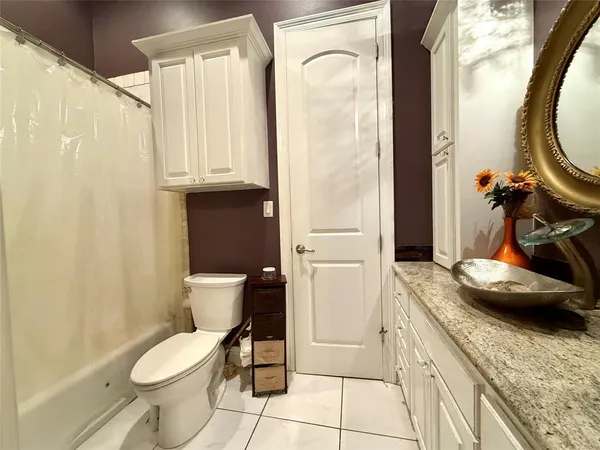$445,000 | 103 Donna Drive, Stonewall, LA 71078