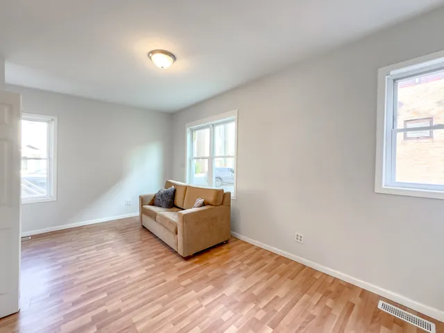 $1,287,505 | 2458 North Clybourn Avenue, Chicago, IL 60614