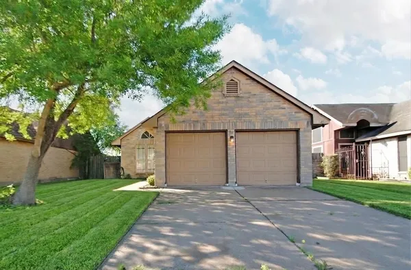 $1,700 | 6443 Marinwood Drive, Houston, TX 77053