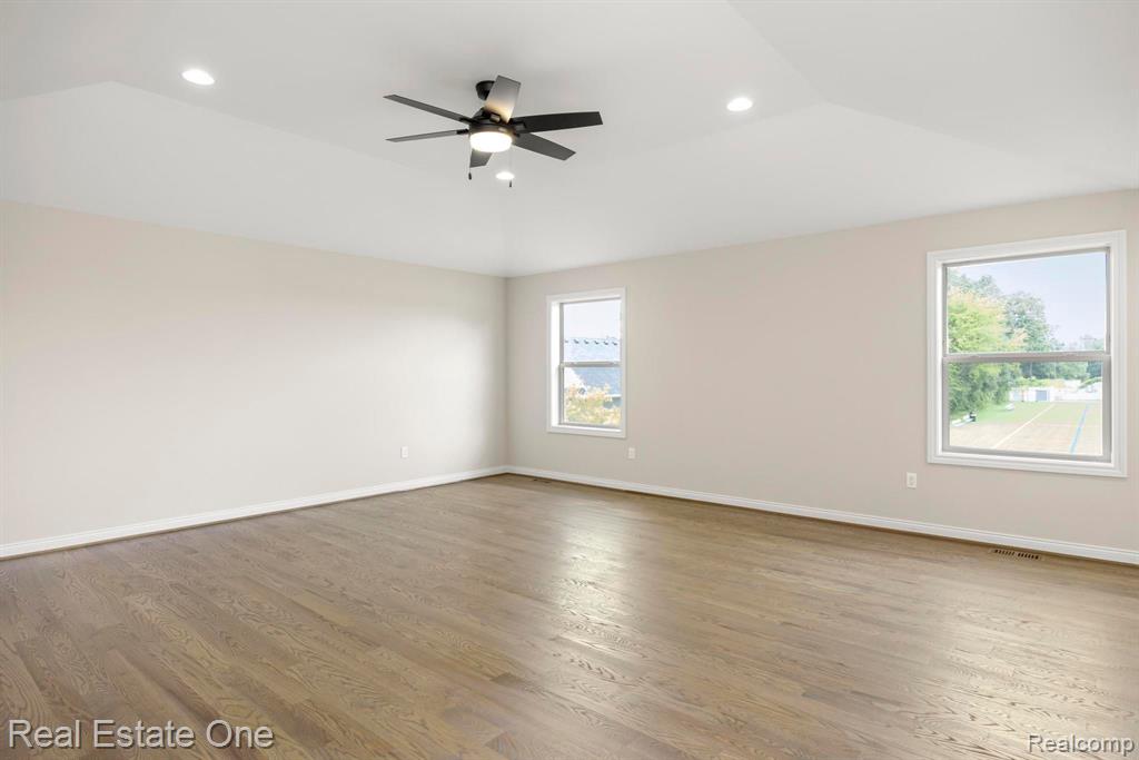 1685 East Wattles Road Troy, MI 48085 - Photo 25 of 57