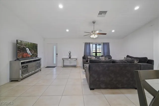 $315,000 | 2027 Granada Road, LaBelle, FL 33935