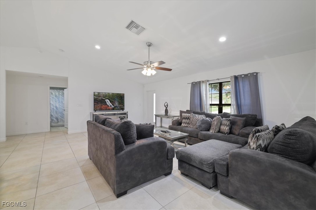 2027 Granada Road LaBelle, FL 33935 - Photo 6 of 35