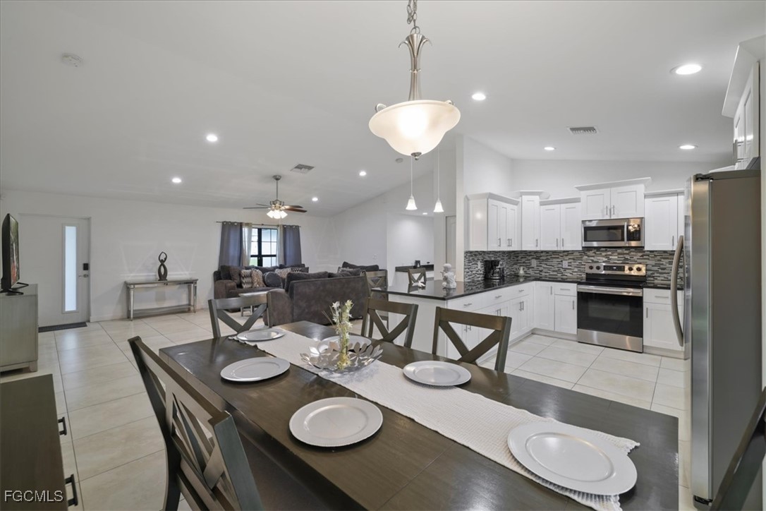 2027 Granada Road LaBelle, FL 33935 - Photo 10 of 35