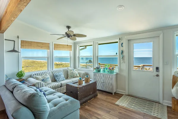 $1,250,000 | 1139 Alligator Drive, Alligator Point, FL 32346