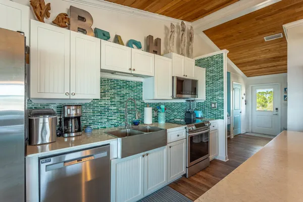 $1,250,000 | 1139 Alligator Drive, Alligator Point, FL 32346