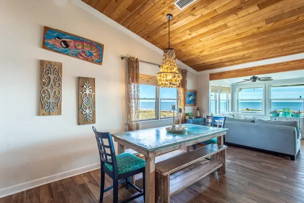 $1,250,000 | 1139 Alligator Drive, Alligator Point, FL 32346