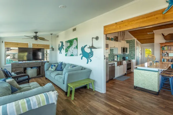 $1,250,000 | 1139 Alligator Drive, Alligator Point, FL 32346