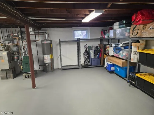 $2,900 | 305 Kennedy Drive, Linden, NJ 07036