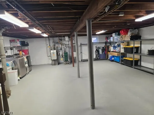 $2,900 | 305 Kennedy Drive, Linden, NJ 07036