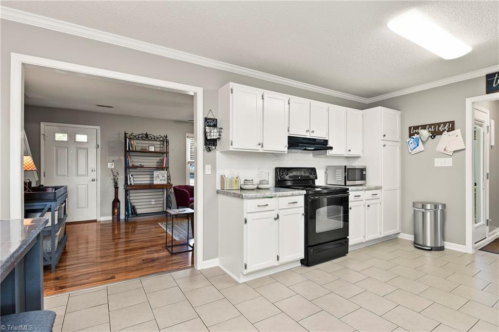 1608 Quillmark Road Winston-Salem, NC 27127 - Photo 6 of 20 Gallery Image 6