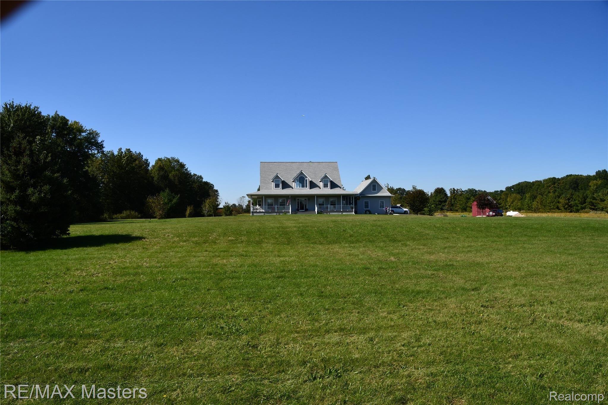 12937 Finzel Road Carleton, MI 48117 - Photo 15 of 54 DSC_0699.jpg