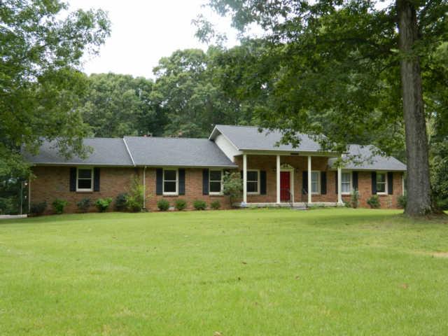2304 Wolfe Road White Bluff, TN 37187 - Photo 2 of 20 Gallery Image 2